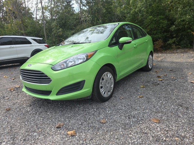 Used 2014 Ford Fiesta SE FWD image 2