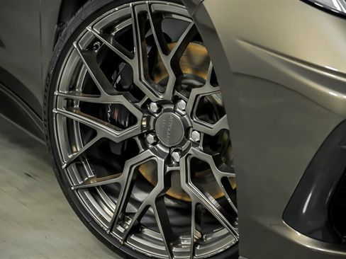 Used 2021 Chevrolet Corvette Stingray Preferred Cpe w/ Z51 Performance Package RWD image 3