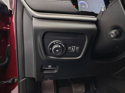 New 2026 Jeep Grand Cherokee L Limited AWD/4WD image 39