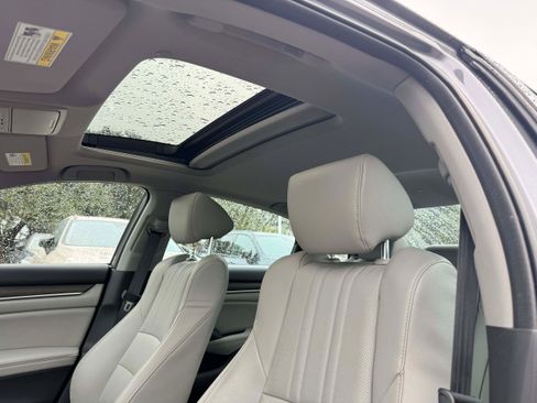 Used 2018 Honda Accord EX-L image 13