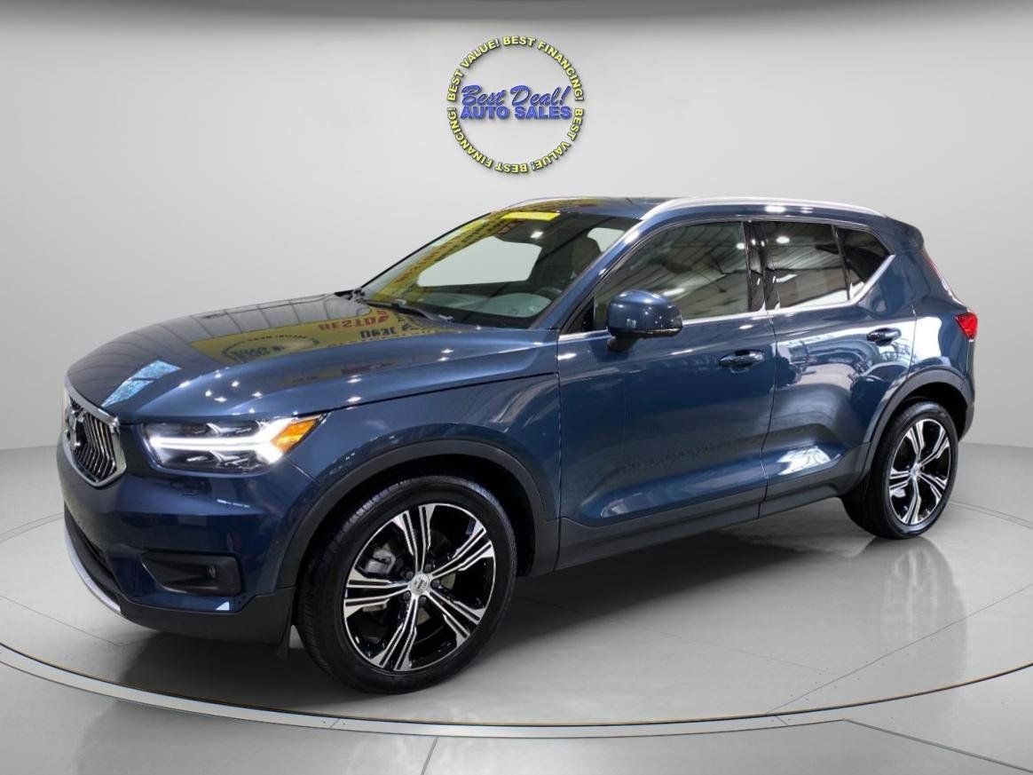 Used 2020 Volvo XC40 T5 Inscription w/ Protection Package Premier AWD/4WD image 1