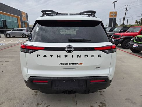 Used 2025 Nissan Pathfinder Rock Creek AWD/4WD image 4