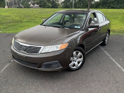 Used 2009 Kia Optima LX FWD image 2