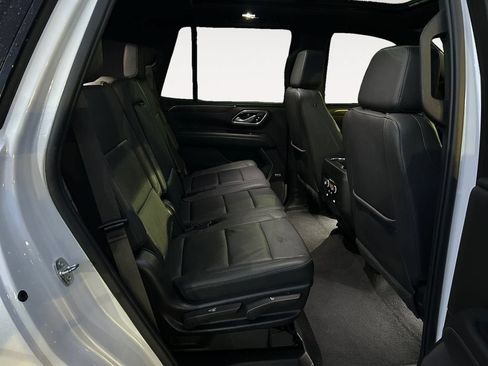 Used 2023 Chevrolet Tahoe Z71 AWD/4WD image 11