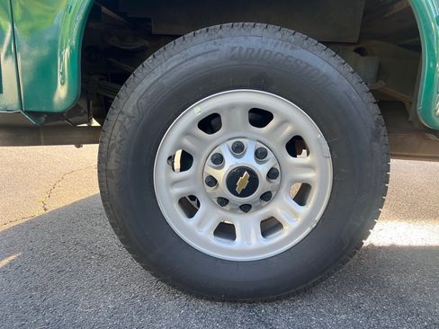 Used 2015 Chevrolet Silverado 3500 W/T w/ Snow Plow Prep Package AWD/4WD image 29