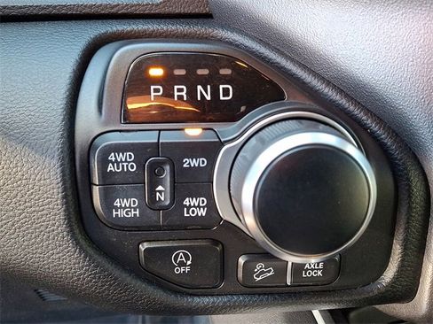 Used 2019 RAM 1500 Big Horn image 10