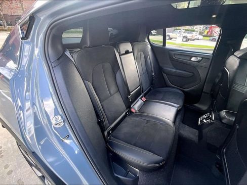 Certified 2023 Volvo C40 P8 Recharge Ultimate image 34