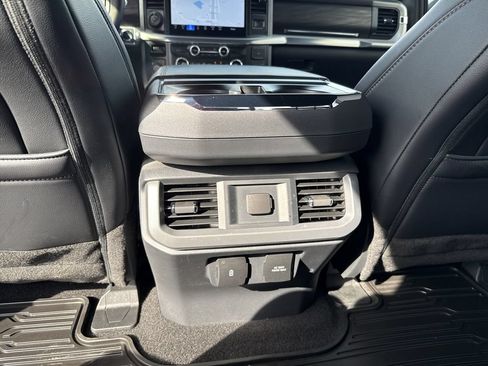 Used 2025 Ford F150 Lariat w/ Equipment Group 501A Mid AWD/4WD image 24