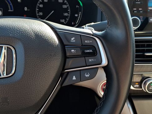 Used 2022 Honda Accord Touring image 26