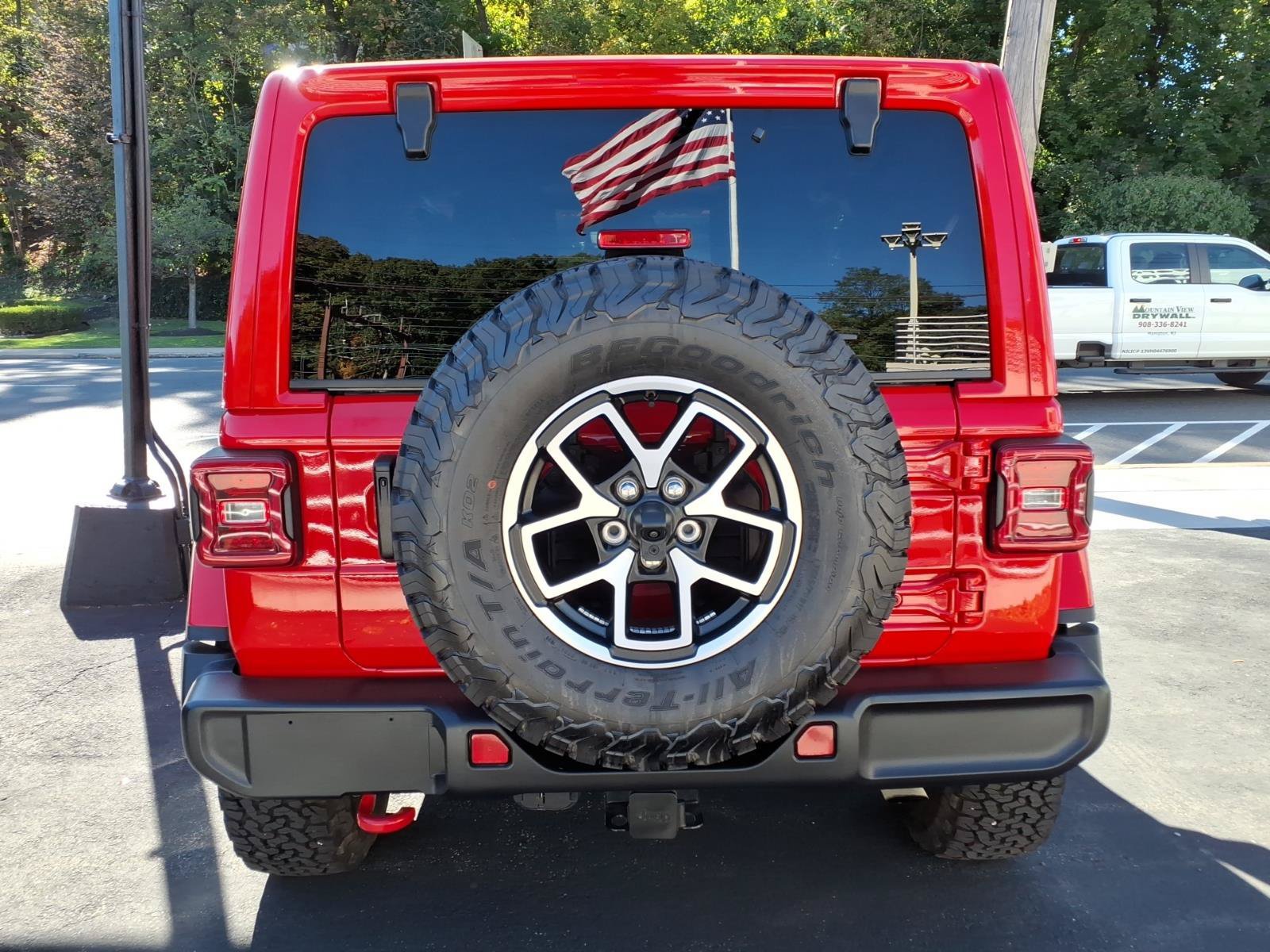 Certified 2026 Jeep Wrangler Rubicon AWD/4WD image 6
