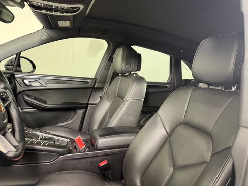 Used 2018 Porsche Macan S w/ Premium Package Plus AWD/4WD image 11