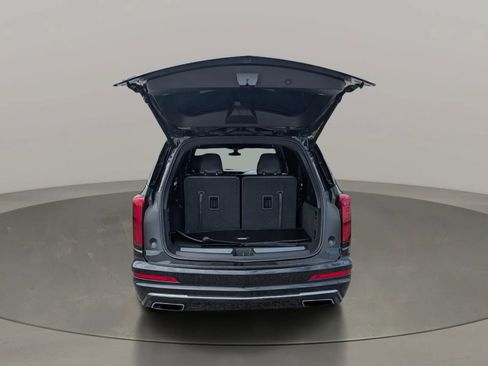 Used 2021 Cadillac XT6 Luxury w/ LPO, Floor Liner Package AWD/4WD image 13