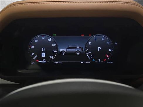 Certified 2023 Land Rover Defender 110 SE AWD/4WD image 18