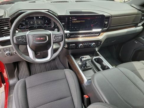 Used 2023 GMC Sierra 1500 Elevation w/ Preferred Package image 15