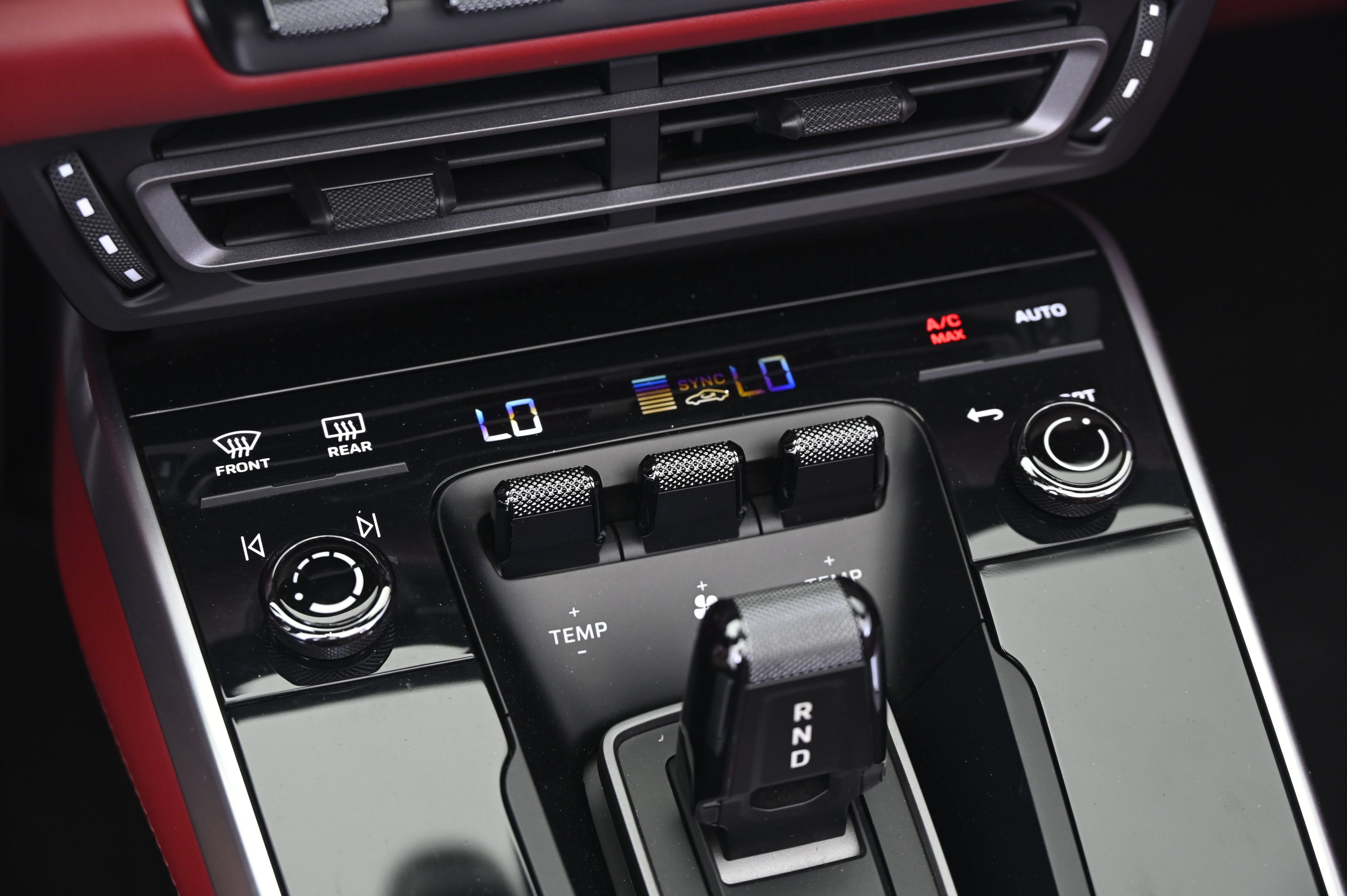 Certified 2021 Porsche 911 Turbo S AWD/4WD image 33