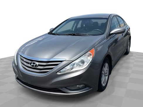 Used 2013 Hyundai Sonata GLS w/ Popular Equipment Pkg FWD image 1