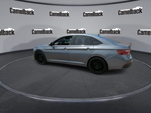 Used 2023 Volkswagen Jetta SE w/ Panoramic Sunroof Package FWD image 5