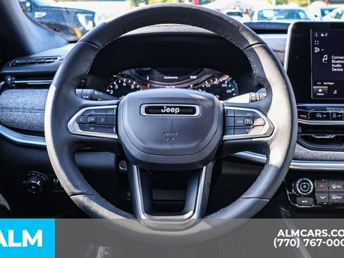 Used 2025 Jeep Compass Latitude AWD/4WD image 31
