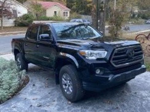 Used 2019 Toyota Tacoma SR5 image 1