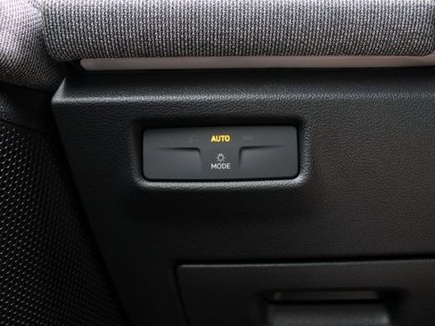 New 2025 Volkswagen Tiguan S image 17