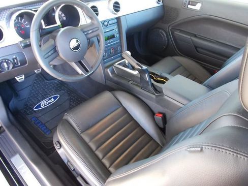 Used 2009 Ford Mustang GT image 69