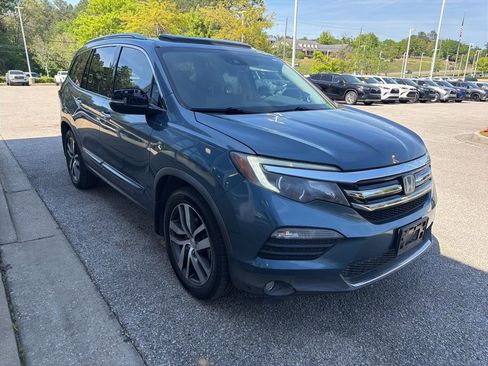 Used 2016 Honda Pilot Elite image 4