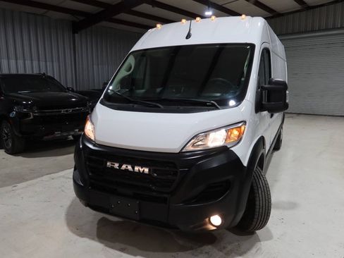Used 2025 RAM ProMaster 2500 w/ Convenience Group FWD image 36