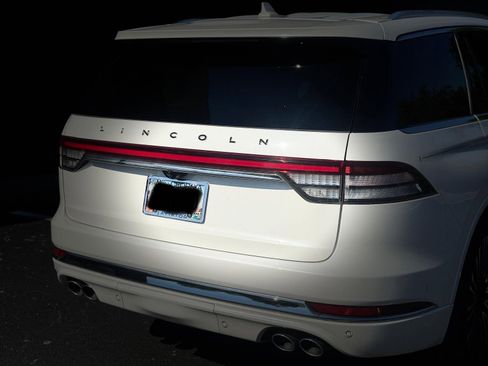 Used 2022 Lincoln Aviator Black Label w/ Dynamic Handling Package image 22