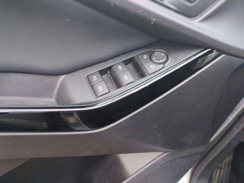 Used 2025 Chevrolet Equinox LT FWD image 22