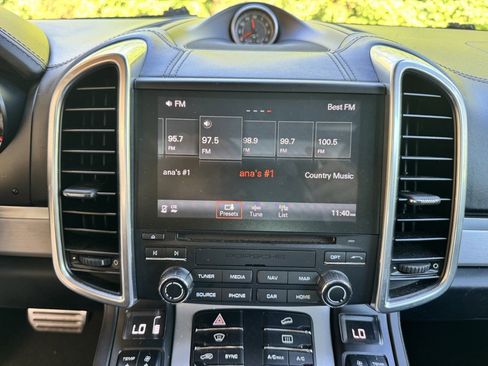 Used 2018 Porsche Cayenne GTS w/ Premium Package Plus image 26