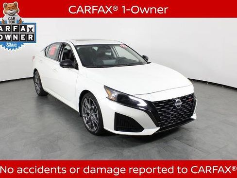 Certified 2023 Nissan Altima 2.0 SR image 5