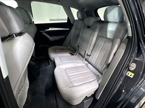 Used 2018 Audi Q5 2.0T Premium Plus w/ Premium Plus Package AWD/4WD image 27