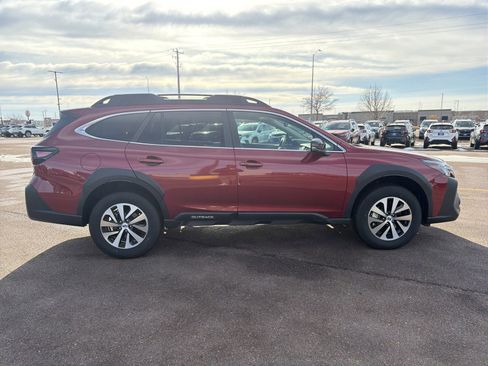 Certified 2025 Subaru Outback Premium w/ Popular Package #1A image 26