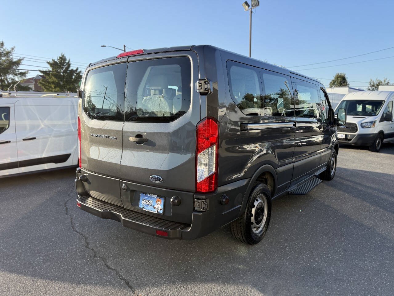 Used 2017 Ford Transit 350 XL RWD image 3
