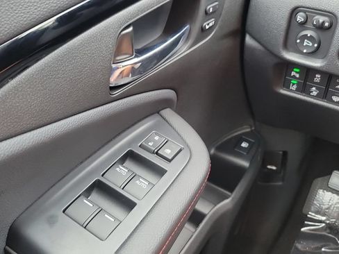 Used 2025 Honda Ridgeline Black Edition image 19
