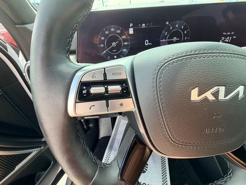Used 2024 Kia Telluride SX Prestige X-Pro AWD/4WD image 12
