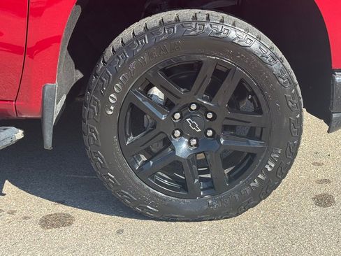 Used 2021 Chevrolet Silverado 1500 LT Trail Boss w/ Bed Protection Package AWD/4WD image 9