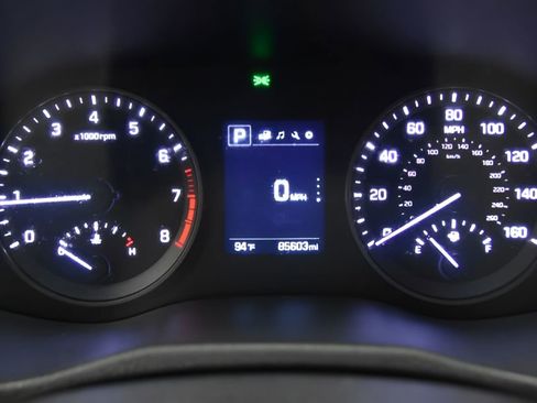 Used 2018 Hyundai Tucson SE image 23