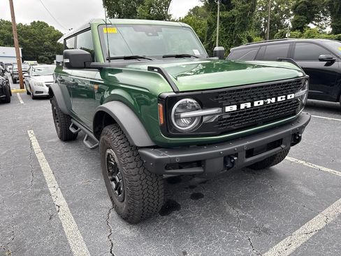 Used 2025 Ford Bronco Badlands AWD/4WD image 2