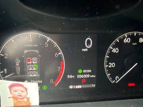 Used 2024 Honda Pilot Touring image 10