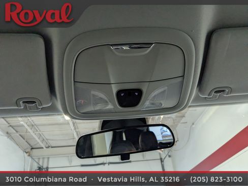 Used 2020 Jeep Cherokee Latitude Plus image 24