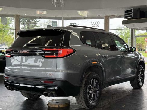 Used 2024 GMC Acadia AT4 w/ Luxury Package AWD/4WD image 7