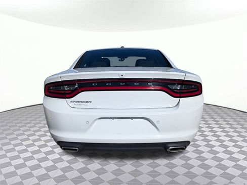 Used 2022 Dodge Charger SXT image 5
