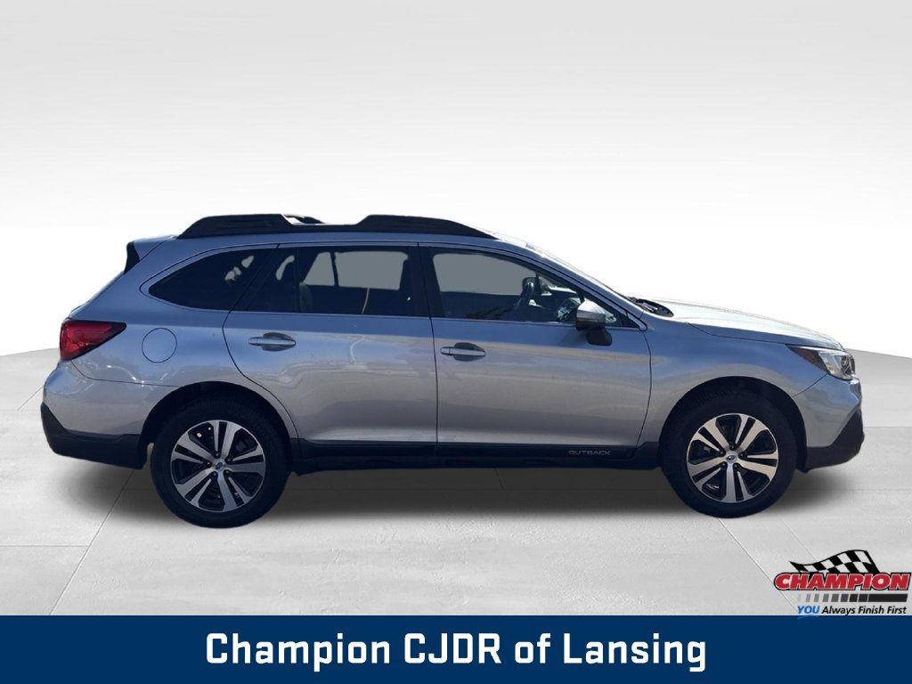 Used 2019 Subaru Outback 2.5i Limited AWD/4WD image 8
