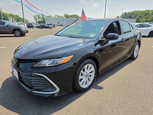 Used 2023 Toyota Camry LE AWD/4WD image 3
