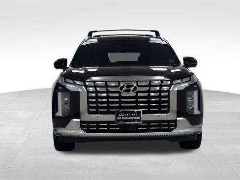 Used 2023 Hyundai Palisade Calligraphy image 2