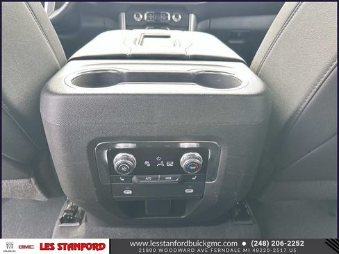 Certified 2024 GMC Yukon XL SLT w/ SLT Luxury Package AWD/4WD image 16