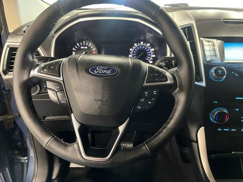 Used 2018 Ford Edge SEL AWD/4WD image 14