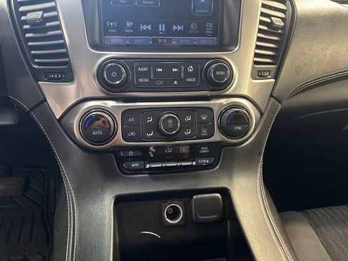 Used 2017 Chevrolet Suburban LS AWD/4WD image 19