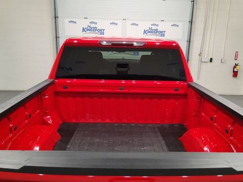 Used 2023 Chevrolet Silverado 1500 LT AWD/4WD image 13